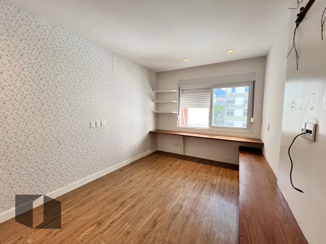 Apartamento à venda com 4 quartos, 263m² - Foto 33