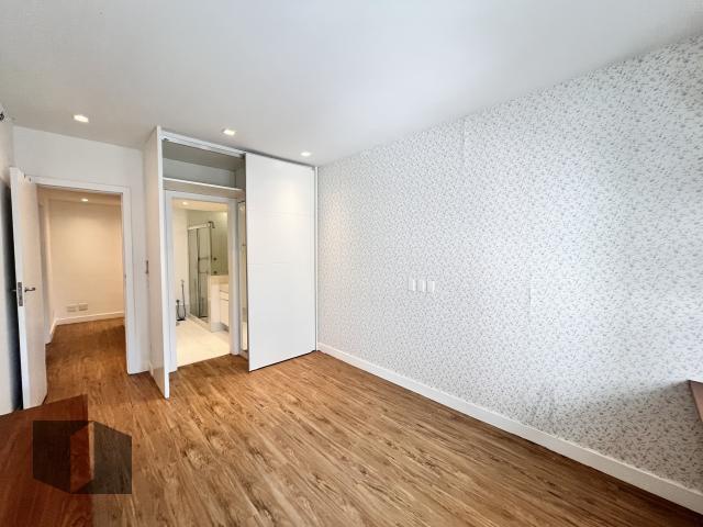 Apartamento à venda com 4 quartos, 263m² - Foto 35