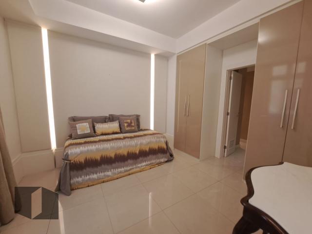 Apartamento à venda com 3 quartos, 140m² - Foto 9