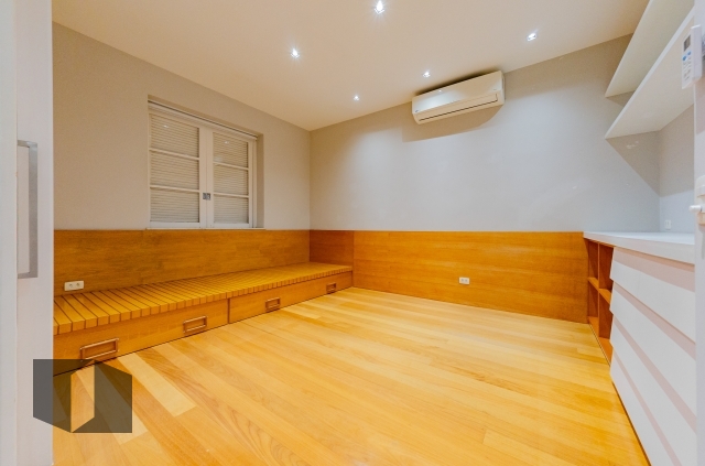 Apartamento à venda com 3 quartos, 131m² - Foto 6