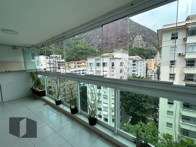 Apartamento à venda com 2 quartos, 76m² - Foto 3