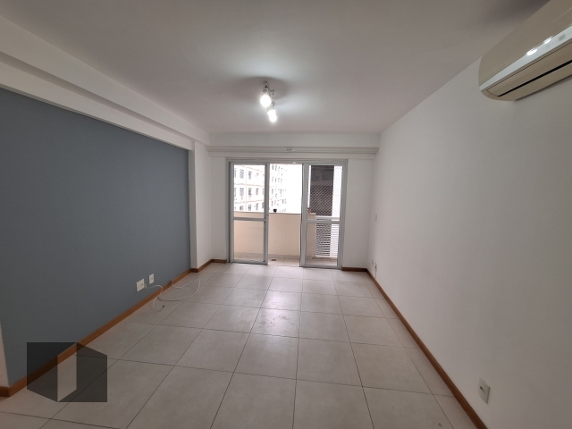 Apartamento à venda com 2 quartos, 72m² - Foto 1