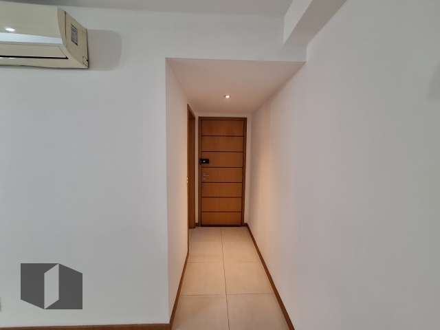 Apartamento à venda com 2 quartos, 72m² - Foto 4