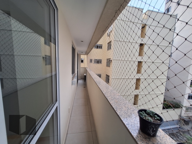 Apartamento à venda com 2 quartos, 72m² - Foto 5