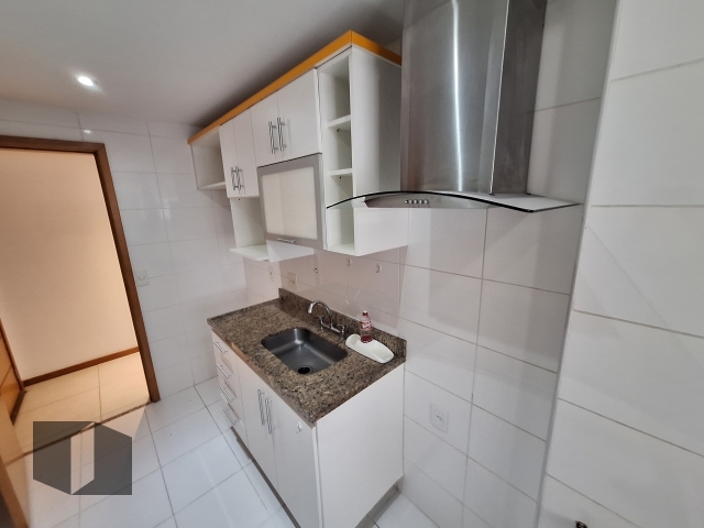 Apartamento à venda com 2 quartos, 72m² - Foto 21