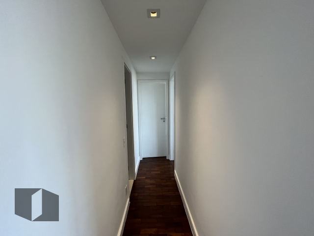 Apartamento para alugar com 2 quartos, 96m² - Foto 12