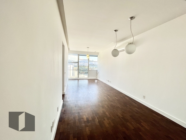 Apartamento para alugar com 2 quartos, 96m² - Foto 2