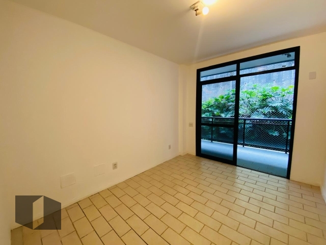 Apartamento à venda com 3 quartos, 147m² - Foto 10