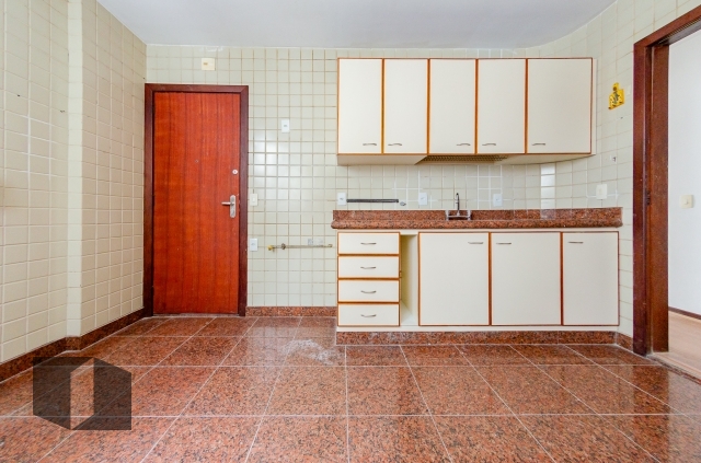 Apartamento para alugar com 4 quartos, 172m² - Foto 8