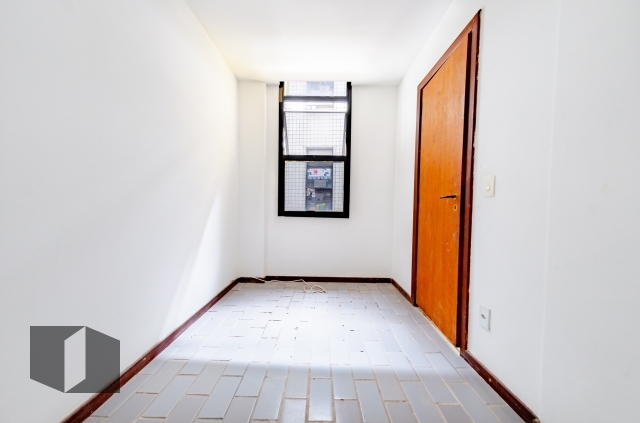 Apartamento para alugar com 4 quartos, 172m² - Foto 11