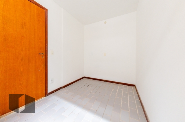 Apartamento para alugar com 4 quartos, 172m² - Foto 13