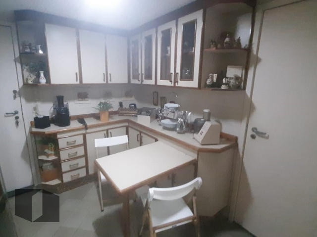 Apartamento à venda com 2 quartos, 96m² - Foto 19