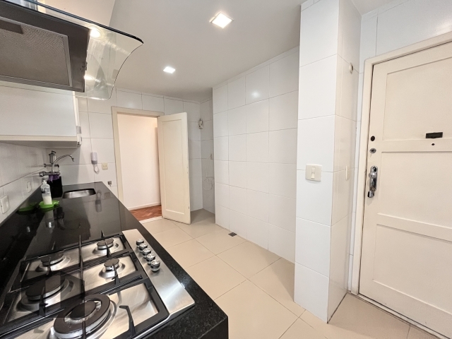 Apartamento para alugar com 3 quartos, 132m² - Foto 24