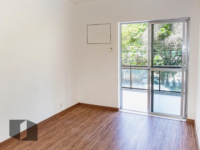 Apartamento à venda com 3 quartos, 130m² - Foto 9