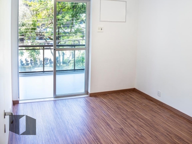 Apartamento à venda com 3 quartos, 130m² - Foto 11