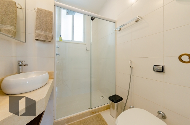 Apartamento à venda com 2 quartos, 72m² - Foto 11