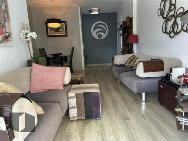 Apartamento à venda com 2 quartos, 73m² - Foto 2