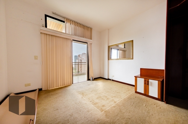 Apartamento à venda com 4 quartos, 223m² - Foto 14