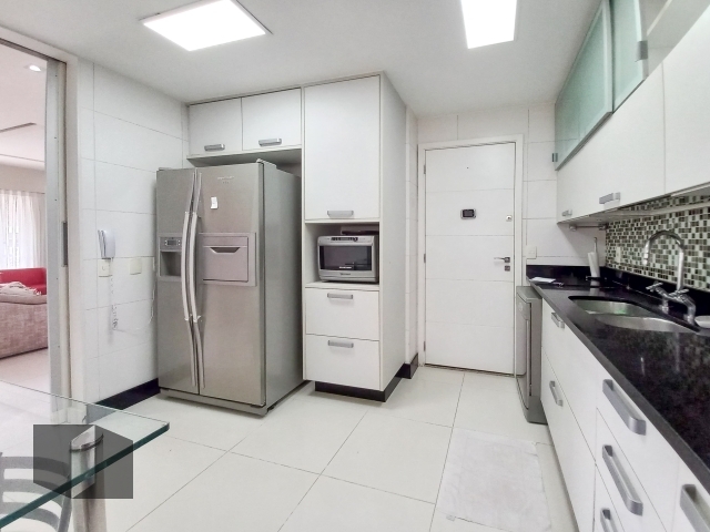 Apartamento para alugar com 3 quartos, 133m² - Foto 27