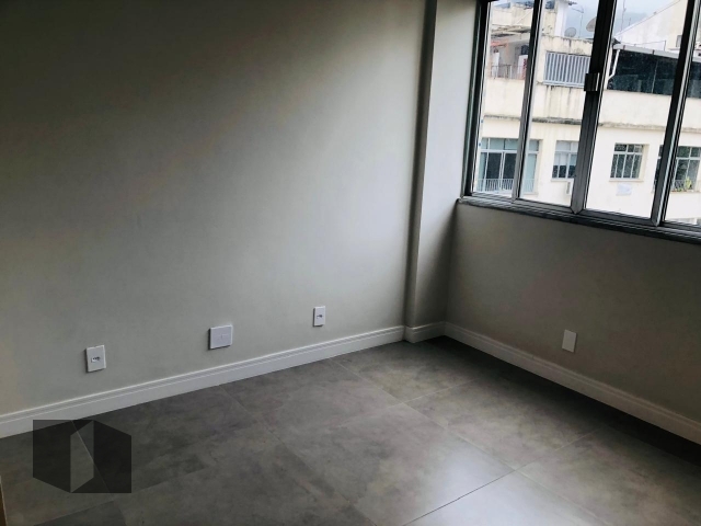 Apartamento à venda com 3 quartos, 120m² - Foto 11