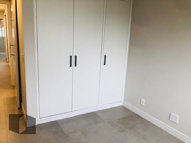 Apartamento à venda com 3 quartos, 120m² - Foto 12