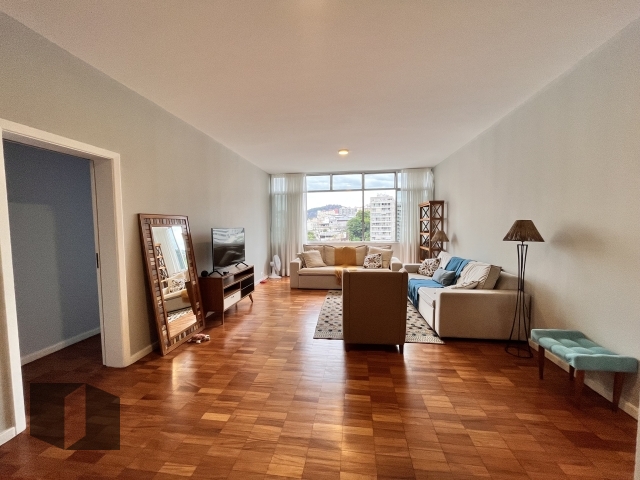 Apartamento para alugar com 3 quartos, 140m² - Foto 4