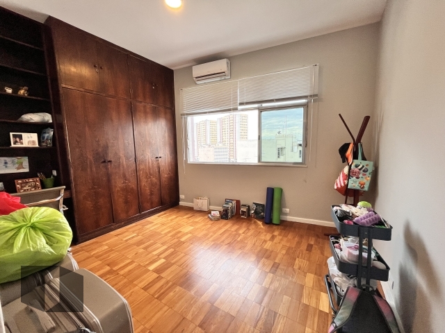 Apartamento para alugar com 3 quartos, 140m² - Foto 13