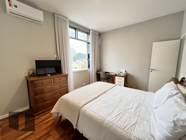 Apartamento para alugar com 3 quartos, 140m² - Foto 11