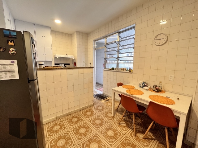 Apartamento para alugar com 3 quartos, 140m² - Foto 19