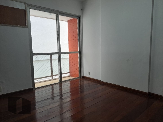 Apartamento para alugar com 3 quartos, 81m² - Foto 10