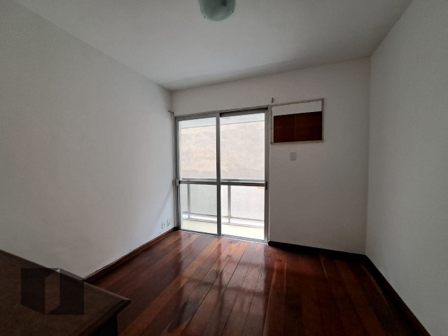 Apartamento para alugar com 3 quartos, 81m² - Foto 6