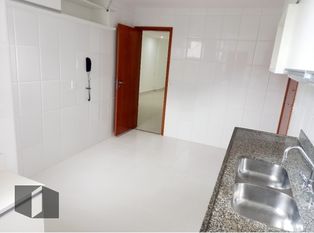 Apartamento para alugar com 4 quartos, 170m² - Foto 19