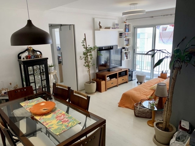 Apartamento à venda com 2 quartos, 80m² - Foto 2