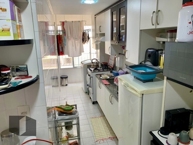 Apartamento à venda com 2 quartos, 80m² - Foto 13