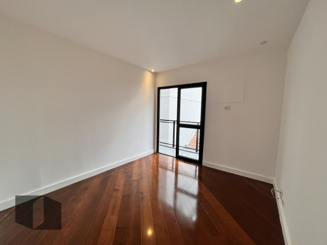 Apartamento para alugar com 4 quartos, 200m² - Foto 15