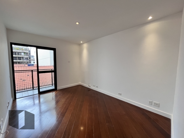 Apartamento para alugar com 4 quartos, 200m² - Foto 19