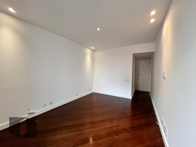 Apartamento para alugar com 4 quartos, 200m² - Foto 20