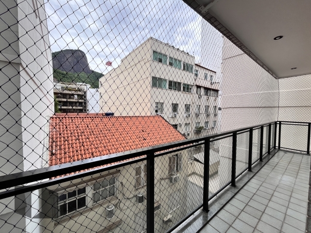 Apartamento para alugar com 4 quartos, 200m² - Foto 25