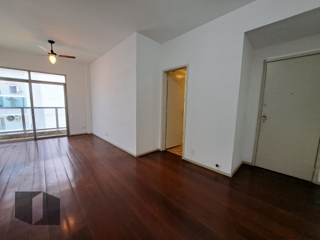 Apartamento à venda com 2 quartos, 73m² - Foto 1