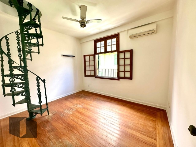 Apartamento à venda com 3 quartos, 82m² - Foto 4