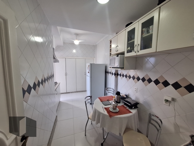 Apartamento para alugar com 3 quartos, 224m² - Foto 26