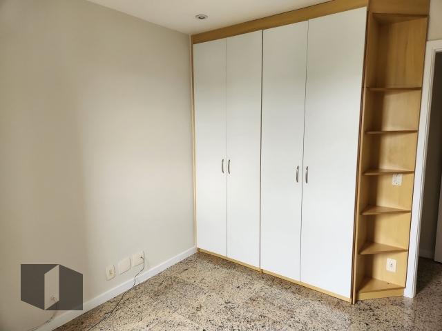 Apartamento para alugar com 4 quartos, 139m² - Foto 16