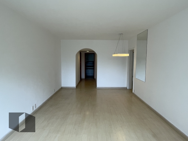 Apartamento à venda com 3 quartos, 100m² - Foto 2