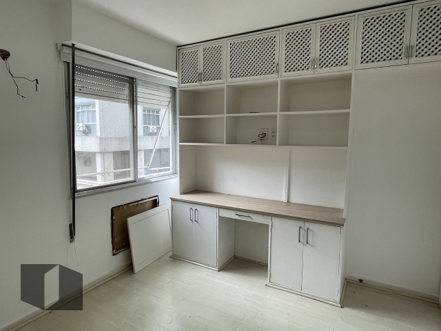 Apartamento à venda com 3 quartos, 100m² - Foto 3