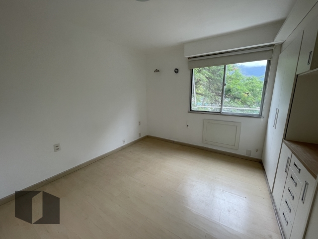 Apartamento à venda com 3 quartos, 100m² - Foto 7