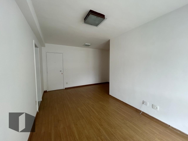 Apartamento à venda com 2 quartos, 74m² - Foto 4