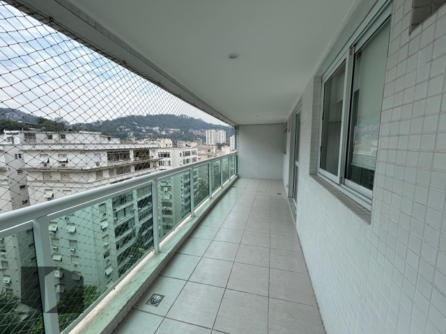 Apartamento à venda com 2 quartos, 74m² - Foto 1