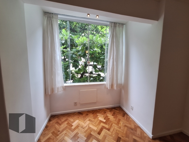 Apartamento para alugar com 3 quartos, 110m² - Foto 4