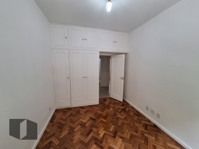 Apartamento para alugar com 3 quartos, 110m² - Foto 19