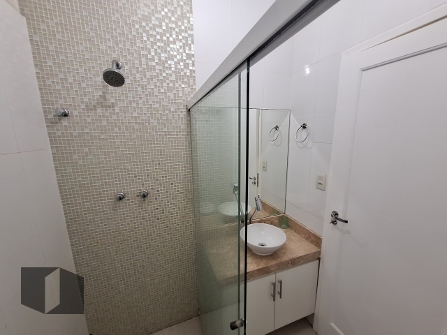 Apartamento para alugar com 3 quartos, 110m² - Foto 15